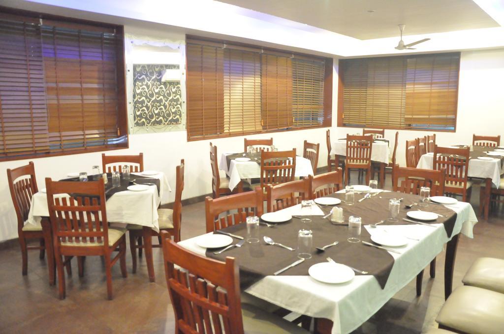 Hotel Deviram Palace Agra  Esterno foto